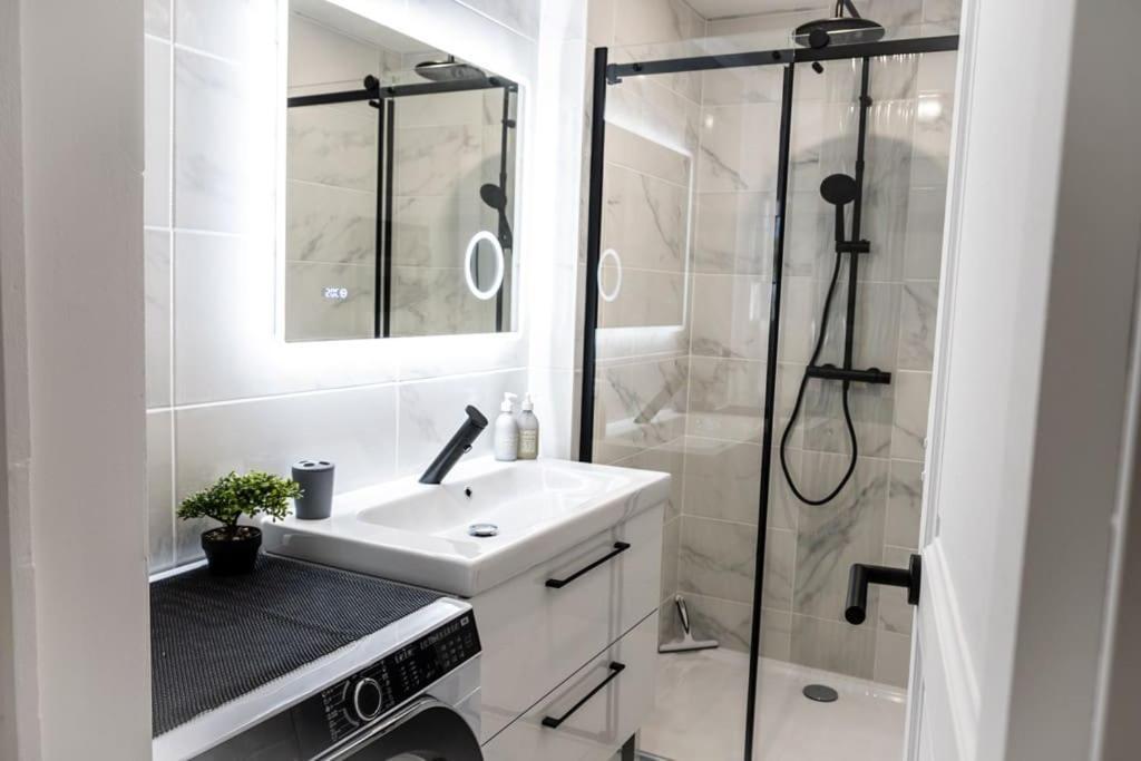Appartement Renove - Wifi - Jardin - Centre De Niort Dış mekan fotoğraf